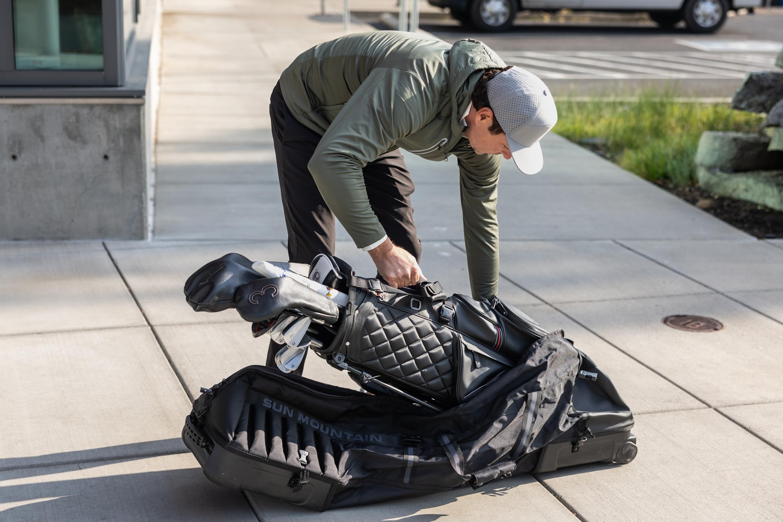 Amazon | Sun Mountain Kube トラベルカバー スチール/ブラック